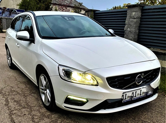 Volvo V60 cena 103300 przebieg: 67450, rok produkcji 2017 z Nowogród Bobrzański małe 781